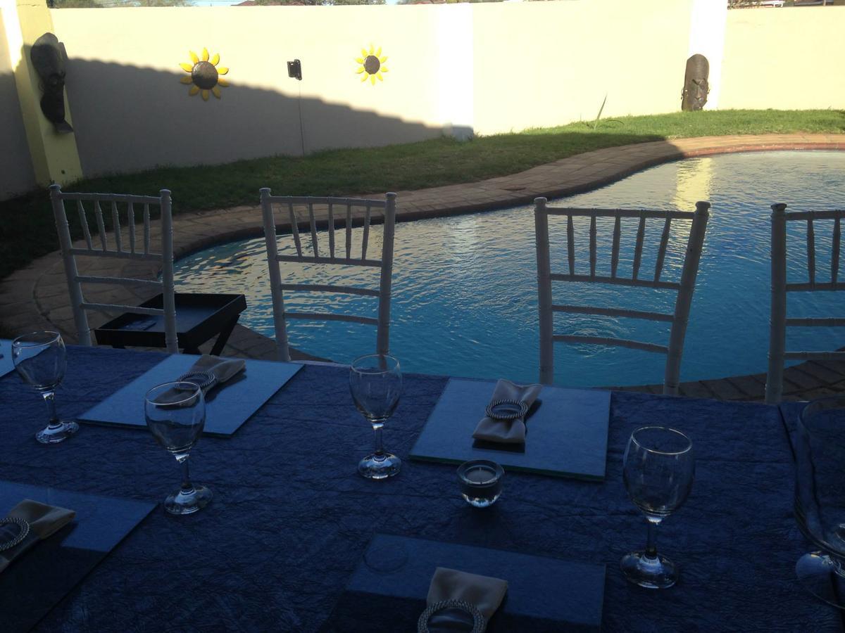 Sunflower Court Bed And Breakfast Gaborone Exterior photo